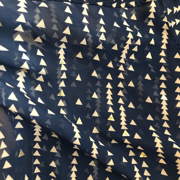 Navy blue patterned sheer top - Picture 3 of 5